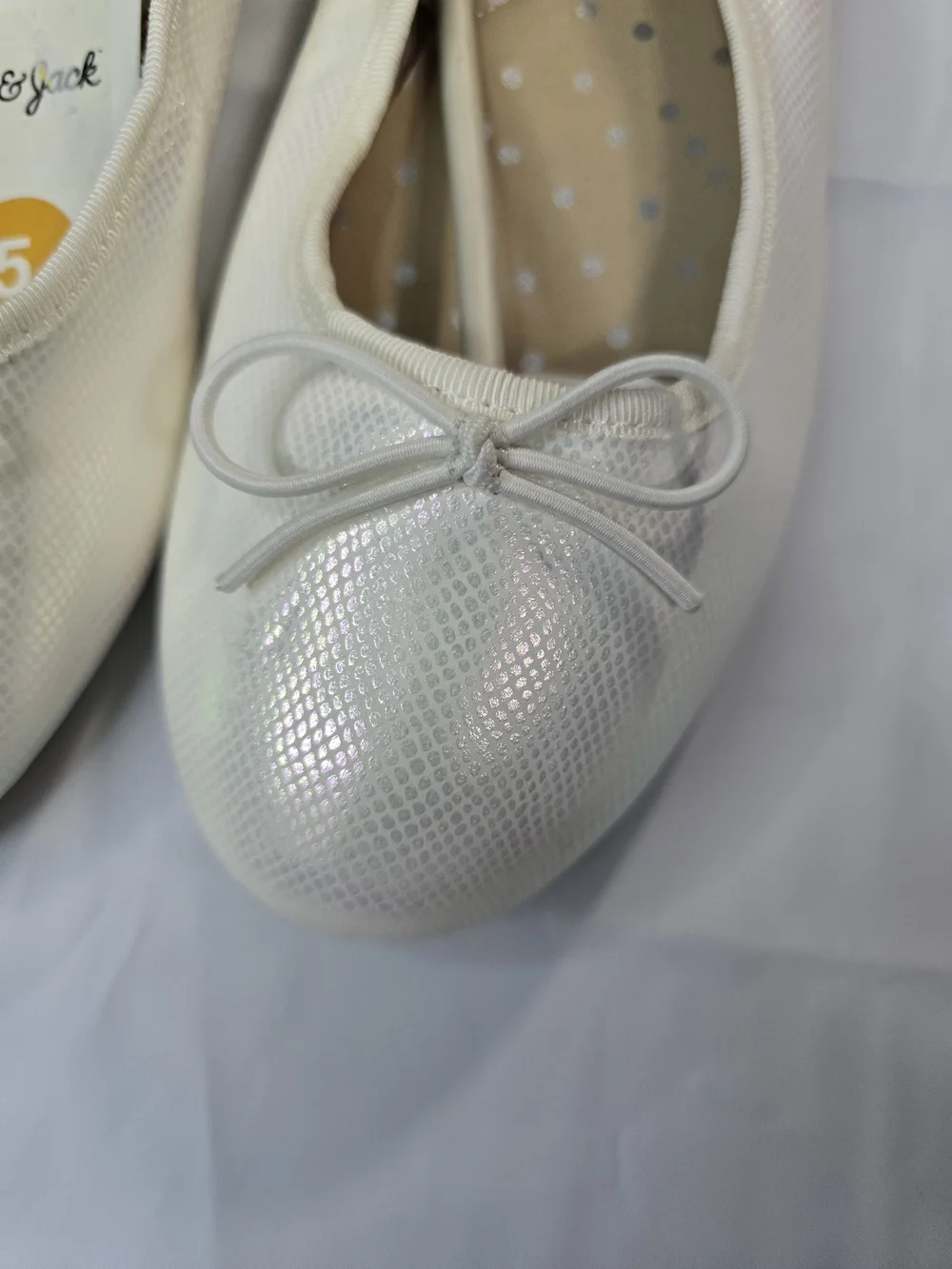 Cat & Jack Girls White Ballet Flats with Bow Trim